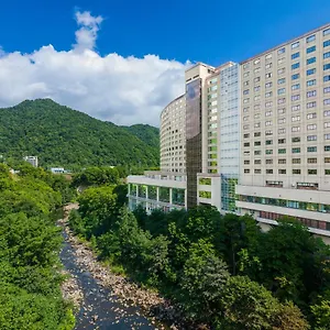 定山渓ビューホテル **** 札幌市