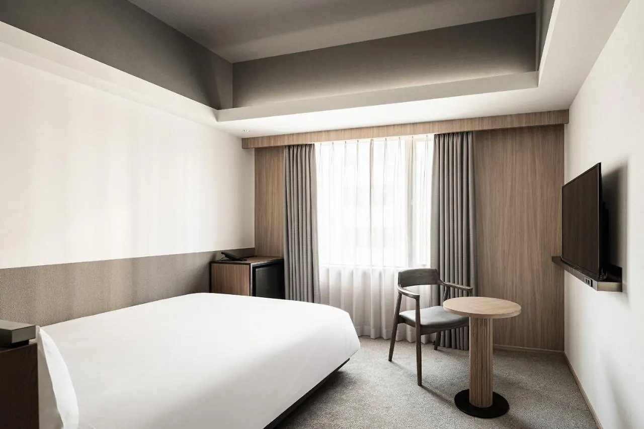 ***  Bespoke Hotel סאפורו יפן